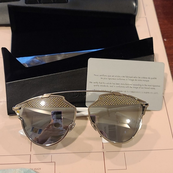 NWT Metallic DIOR Sunglasses - Picture 4 of 5